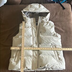 Eddie Bauer Off-White Hooded Puffer Vest